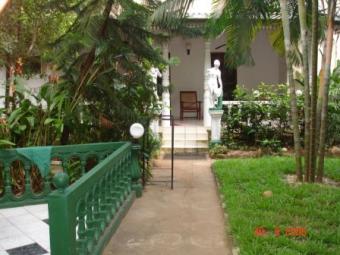 Luxury Single Story House Pilyandala